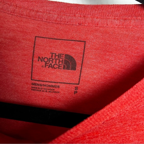 The North Face Men’s Small Brick Color Logo T-Shirt - Preowned - Picture 3 of 7